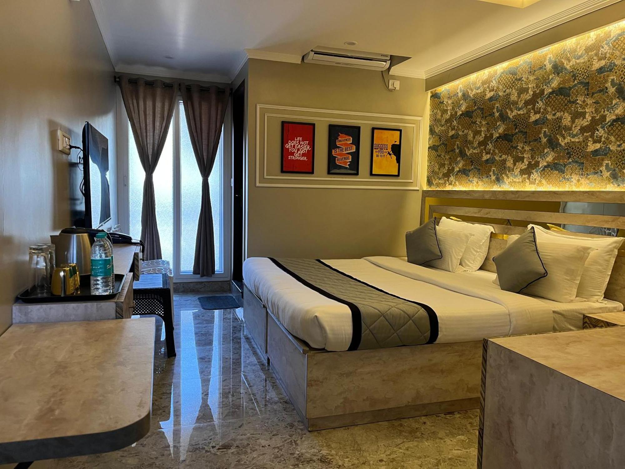Hotel Lg Suites Bangalore Dış mekan fotoğraf