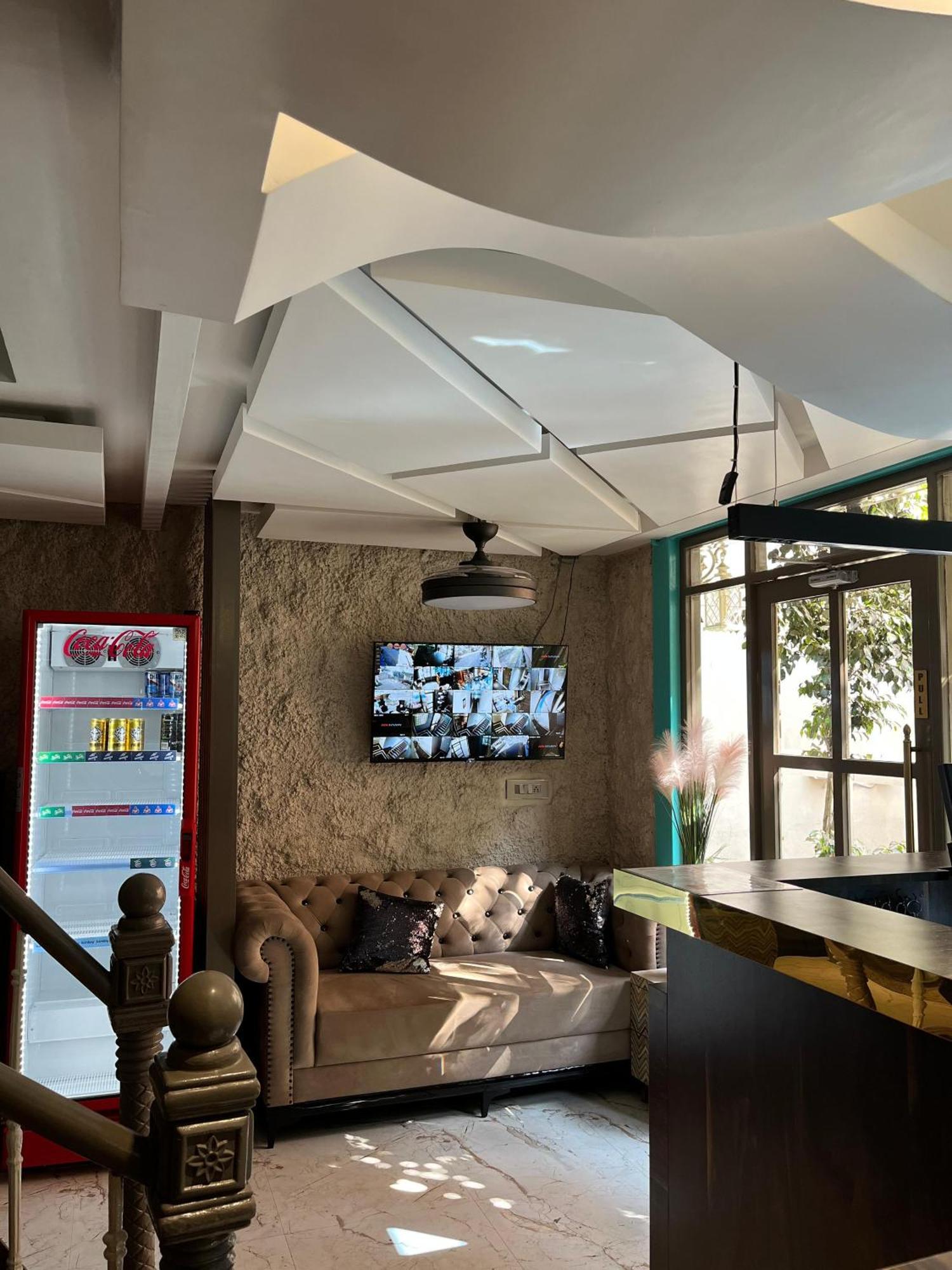 Hotel Lg Suites Bangalore Dış mekan fotoğraf